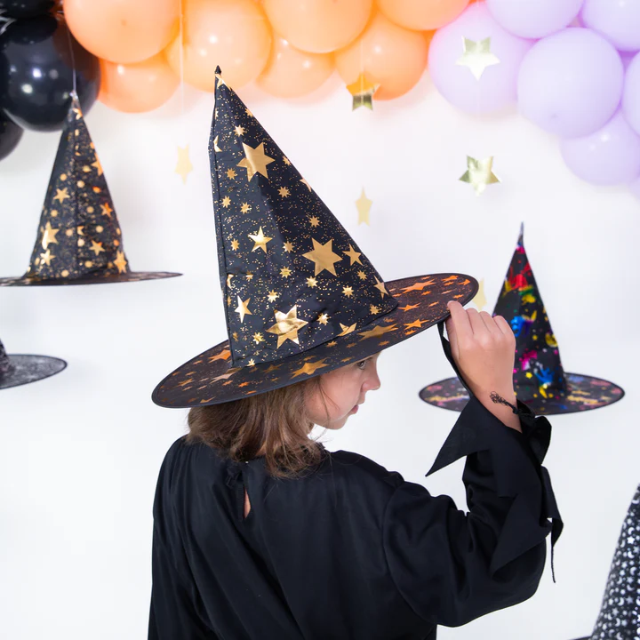 136140-3 Raganos kepurė Stars juoda ir auksinė 38x32cm