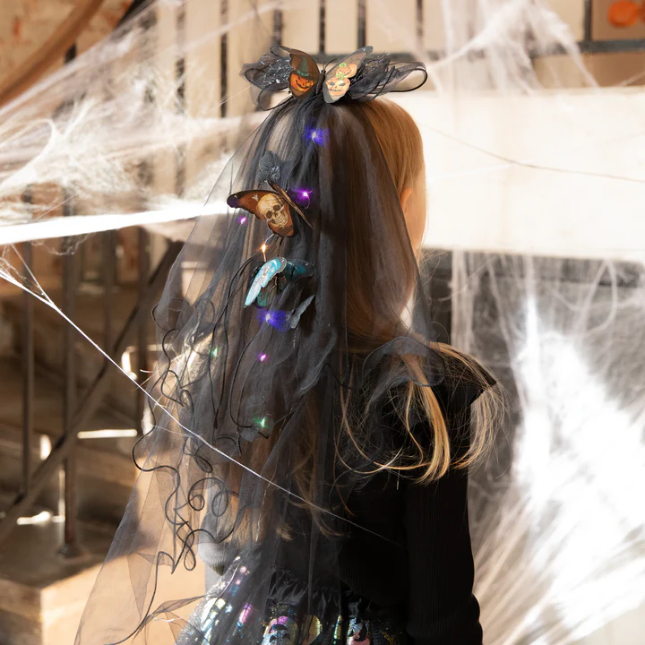 Helovino juodas LED šydas tamsus drugelis